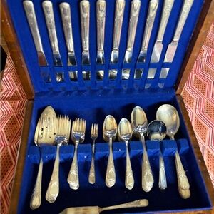 Elegant Silver Cutlery Set